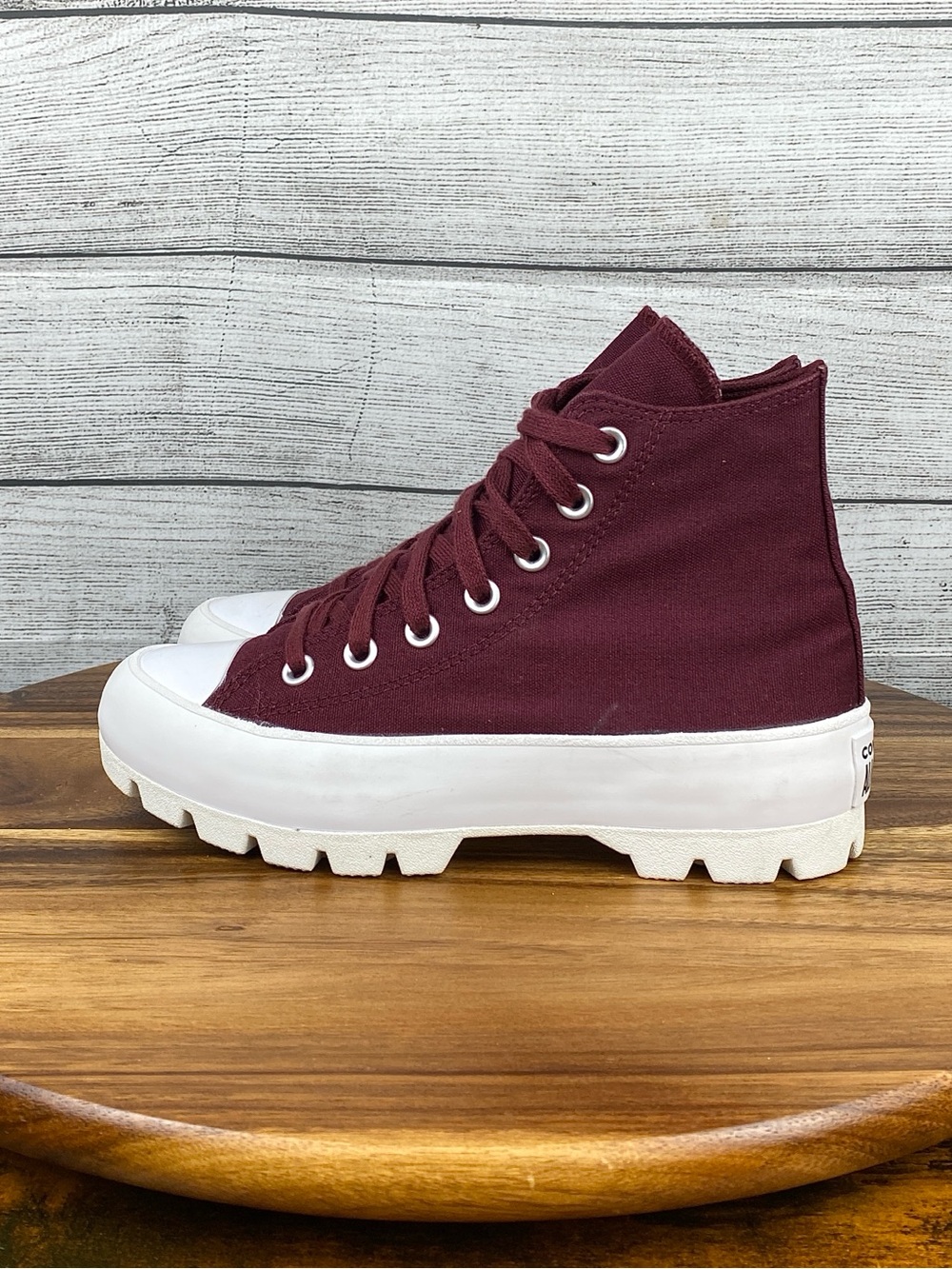 Converse Chuck Taylor All Star Lugged High Dark Burgundy Shoes Women’s Size 6
